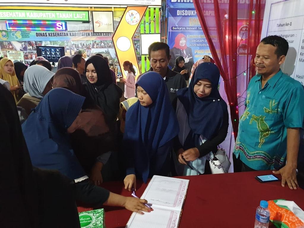 Suasana stand Bappeda tala expo 2019 hari pertama